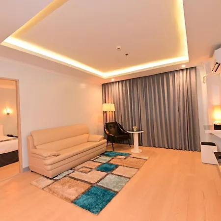 T Shine Resort And Spa
